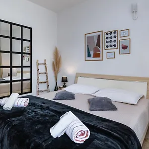 Apartment Mima Opatija