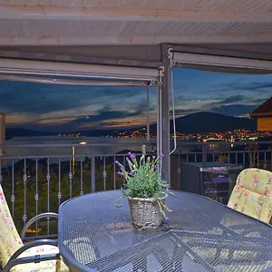 Guest house Tomislav Okrug Gornji
